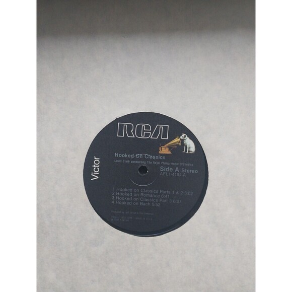 Hooked On Classics Louis Clark Conducting The Royal PHILHARMONIC ORCHESTRA - Picture 3 of 7